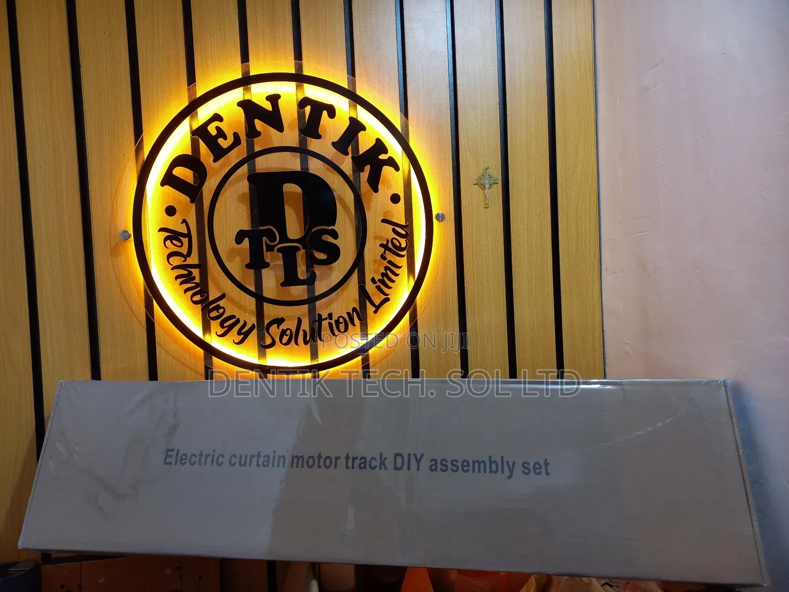 3.2m Tuya Smart Motorized Curtain Track