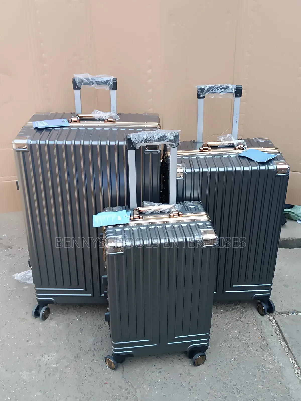 Darkgray Set of 3 Quality Aluminium Travelling Luggage Boxes