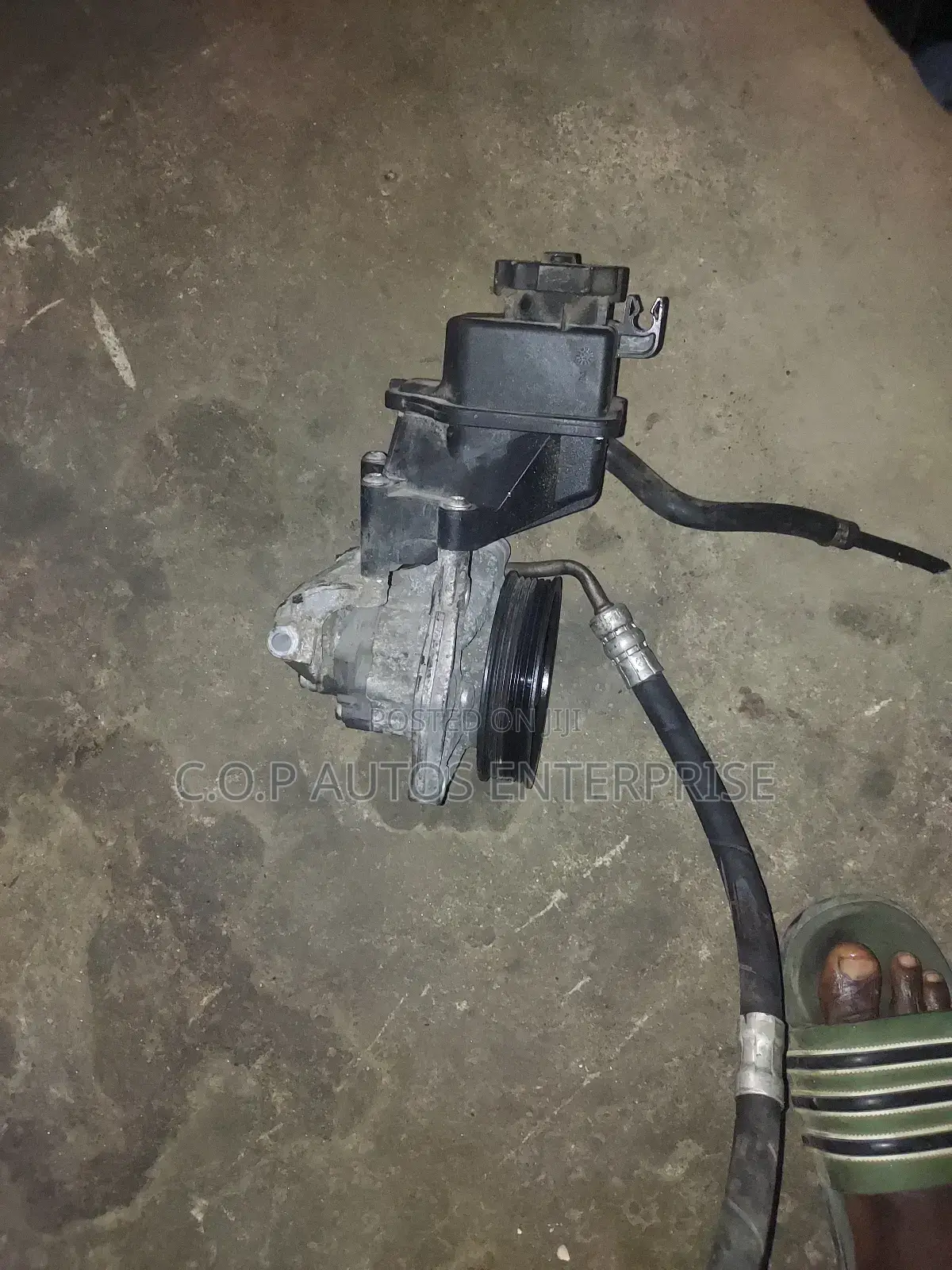 Power Steering Pump for Mercedes Benz GLK and C300 2008-2013