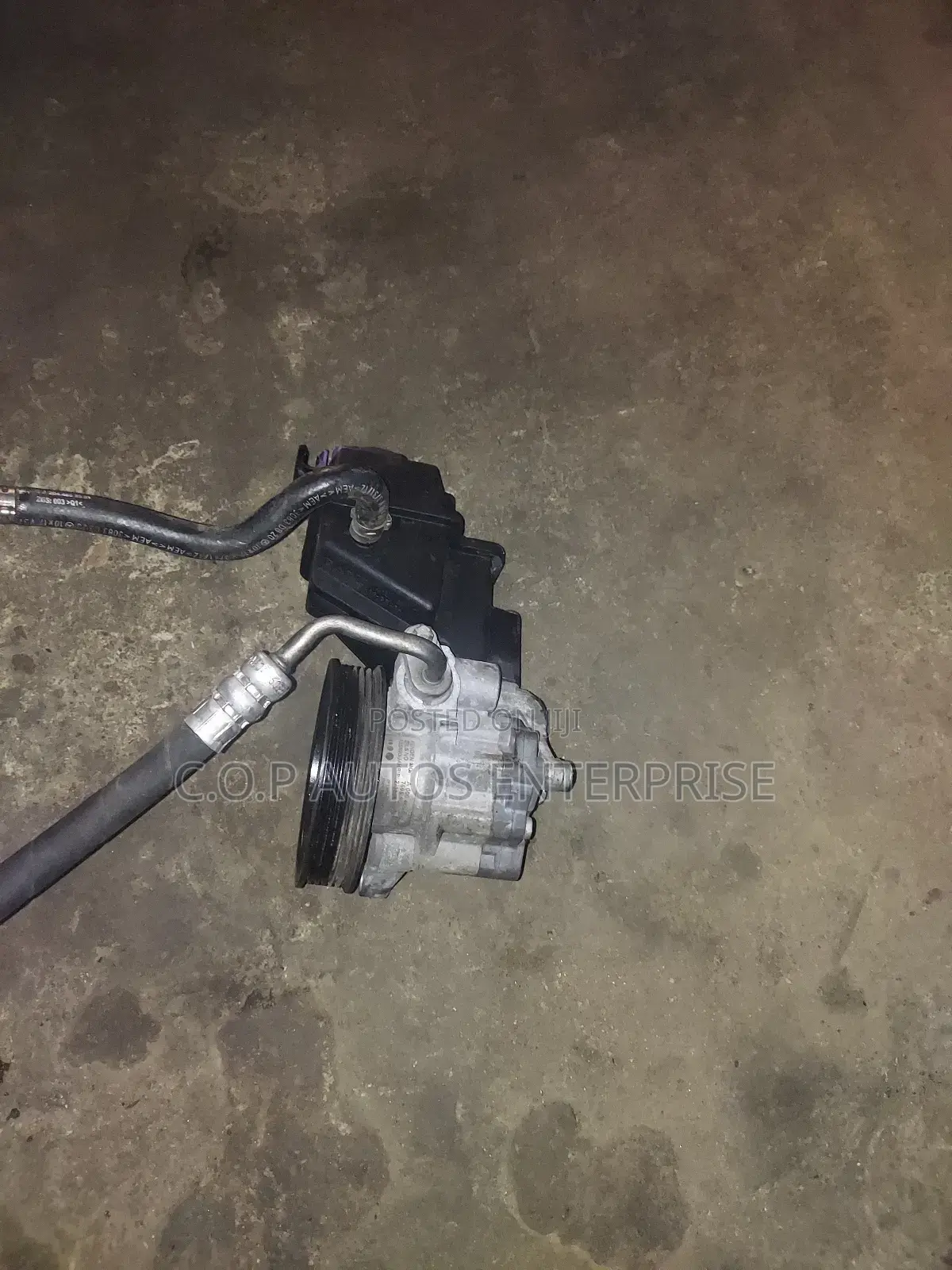 Power Steering Pump for Mercedes Benz GLK and C300 2008-2013