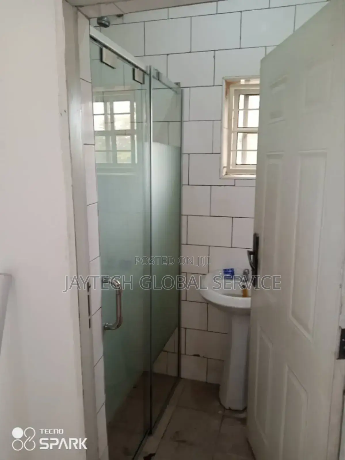 Glass Bathroom Cubicle