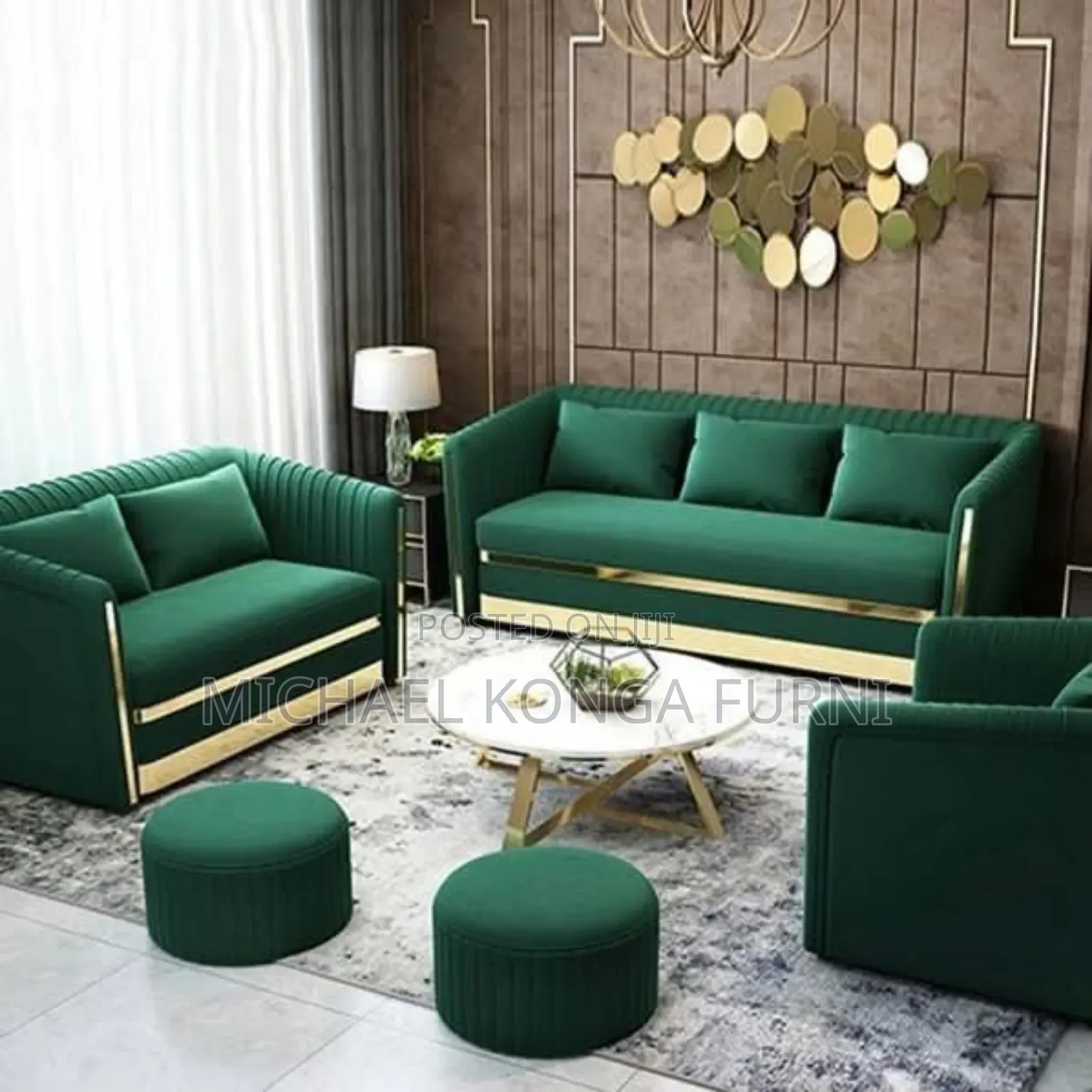 Luxurious Sofa With Puff