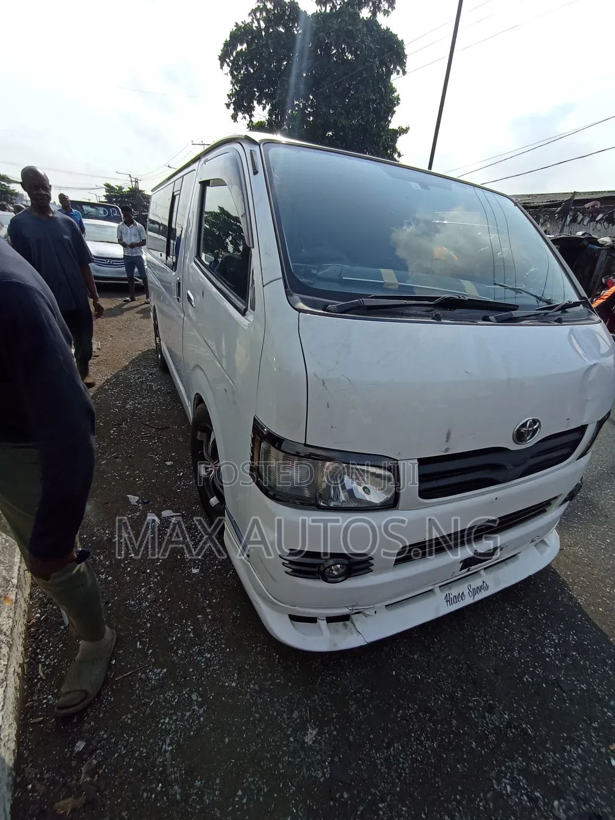 Toyota HiAce 2012 White