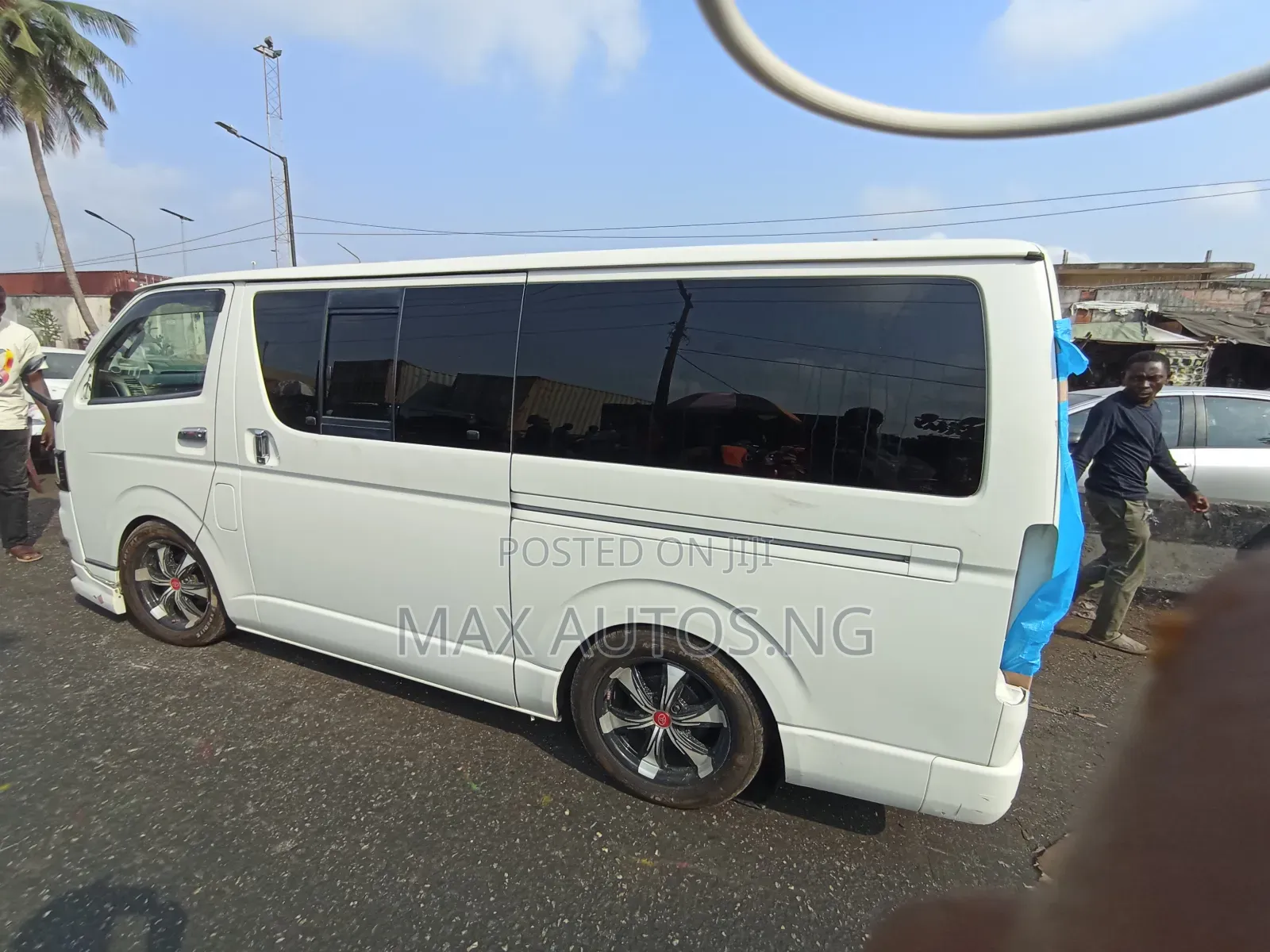Toyota HiAce 2012 White