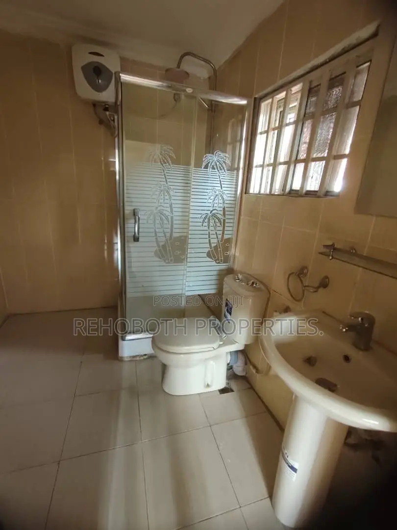5bdrm Duplex in Ikolaba, Ibadan for rent