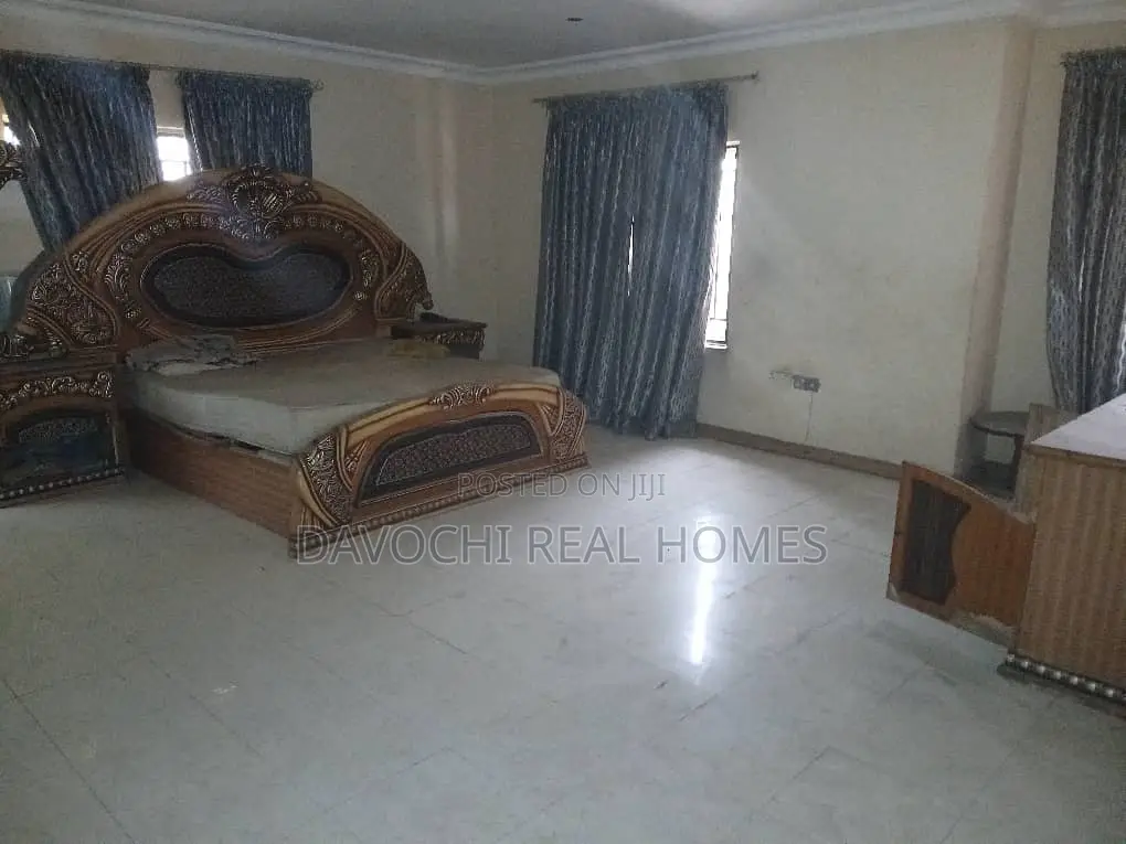 Furnished 11bdrm Duplex in Victoria Island for rent