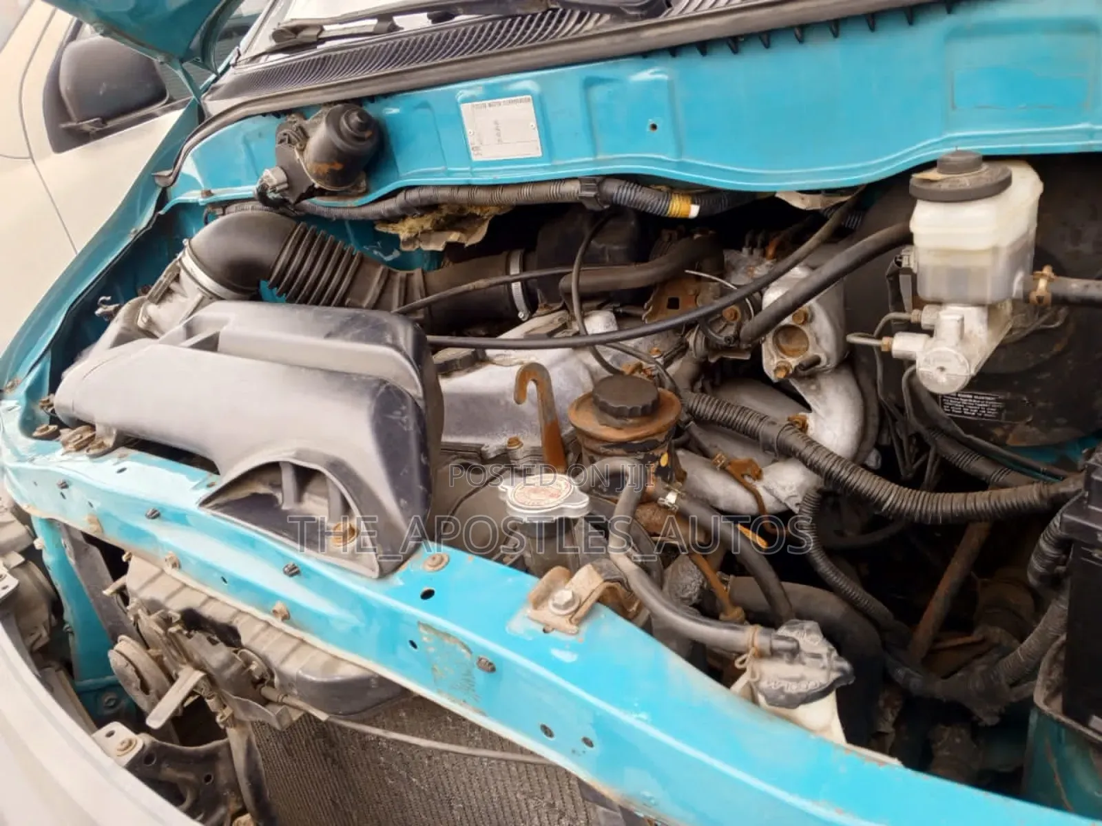 Toyota HiAce 2004 Blue