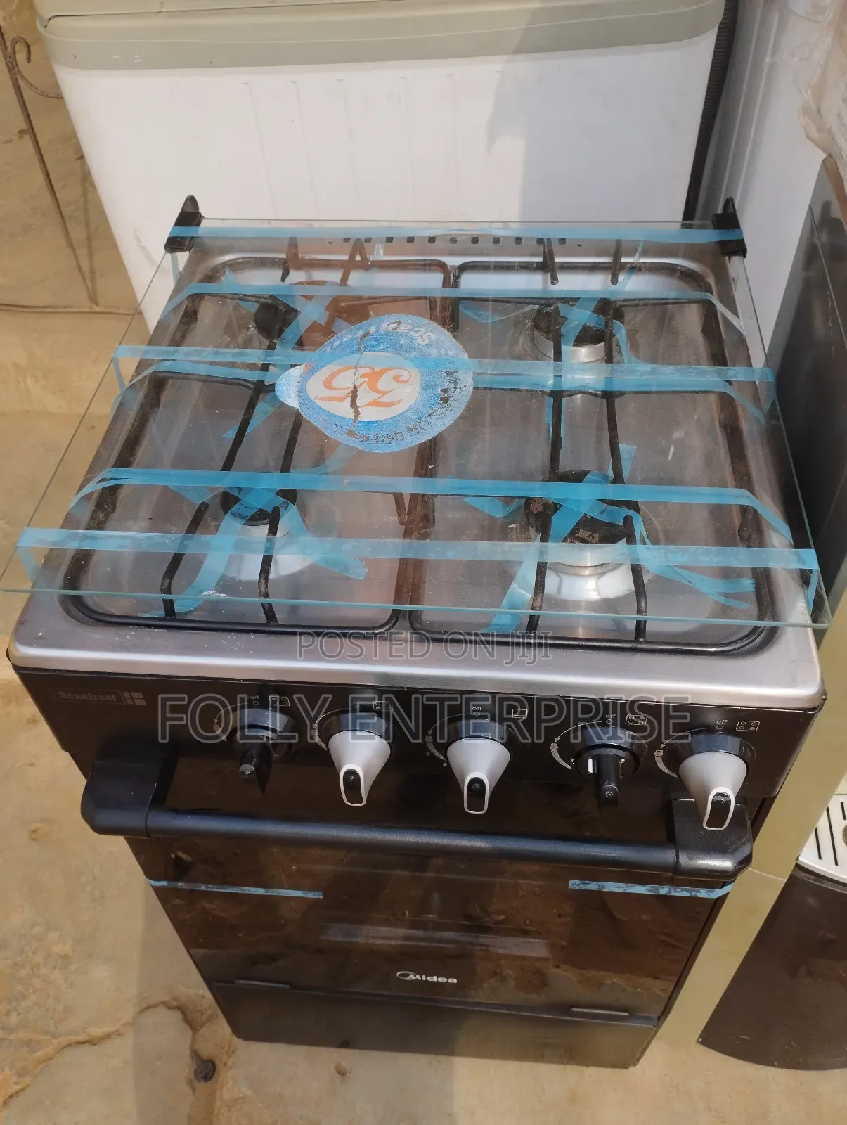 Four Burners Standing Cooker With Oven and Grill