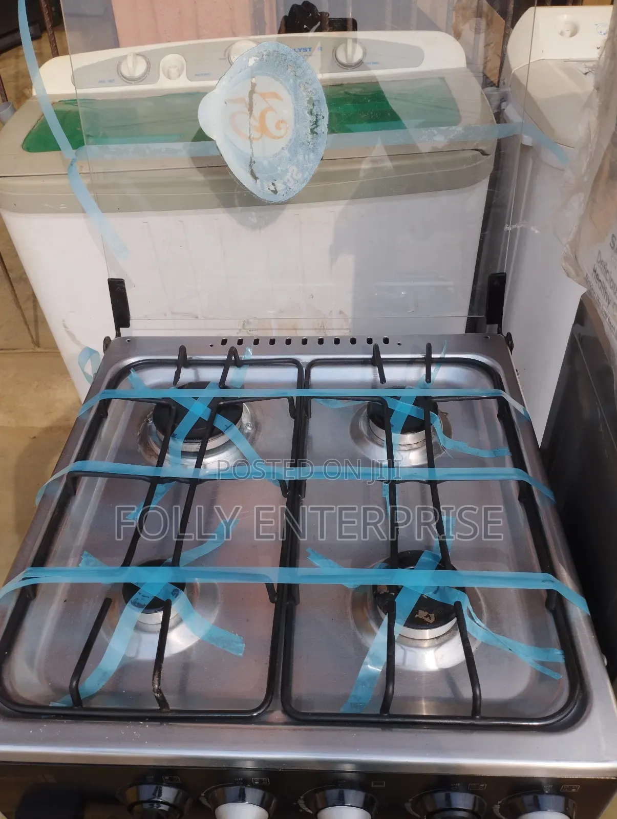 Four Burners Standing Cooker With Oven and Grill