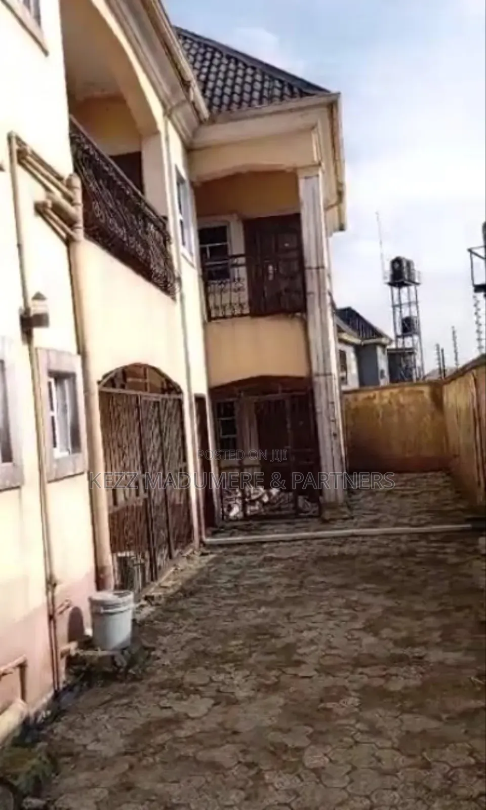 4bdrm Block of Flats in Rumuosi/ Rumuaghulu for sale