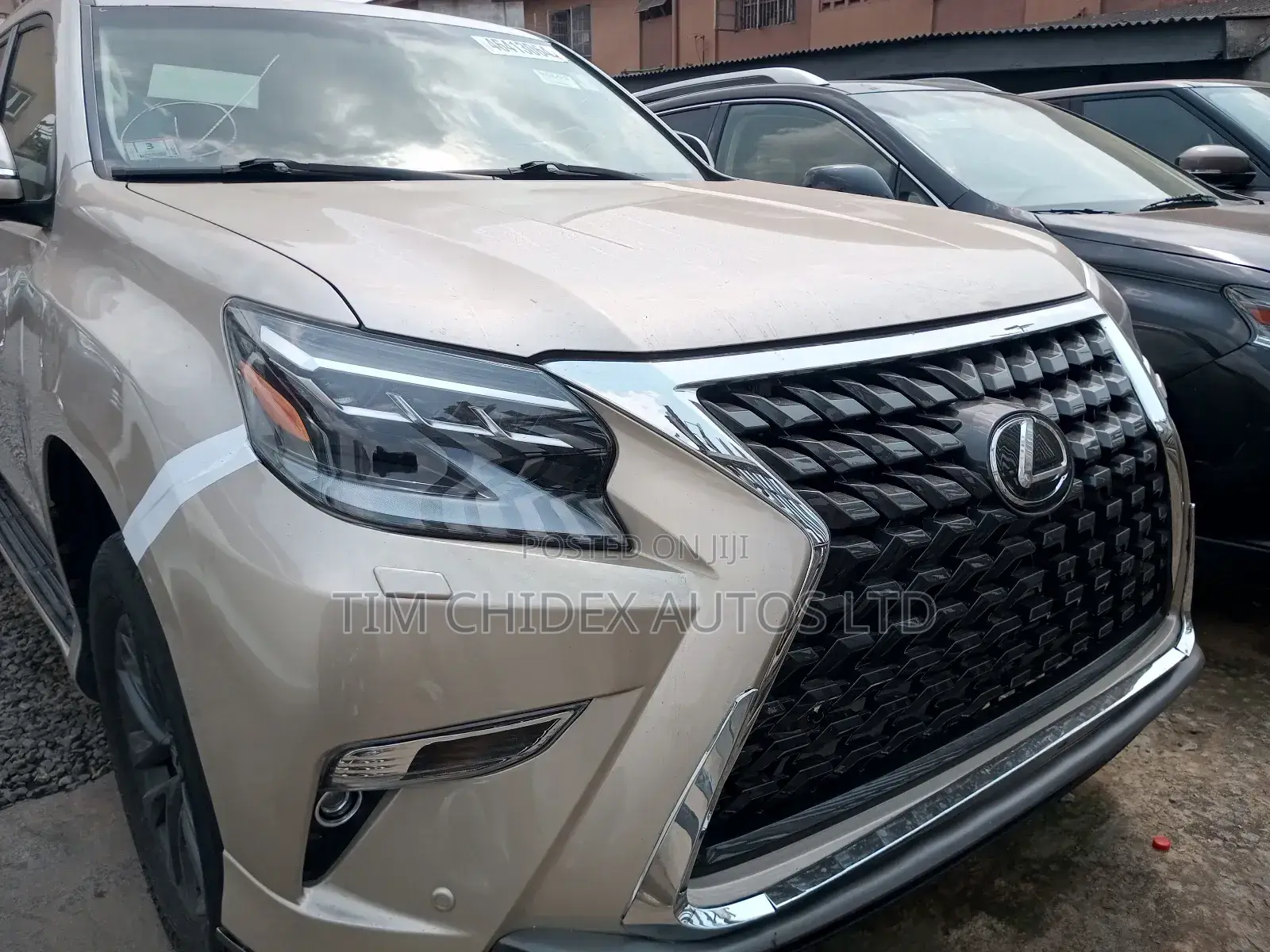 Lexus GX 460 2010 Gold