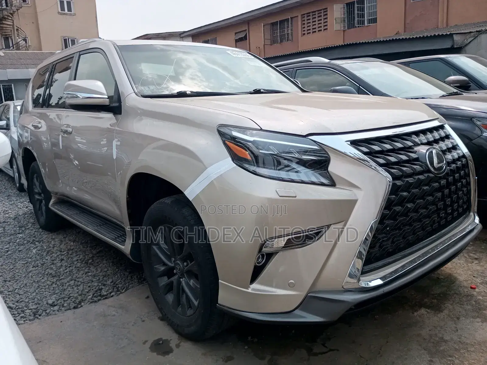 Lexus GX 460 2010 Gold