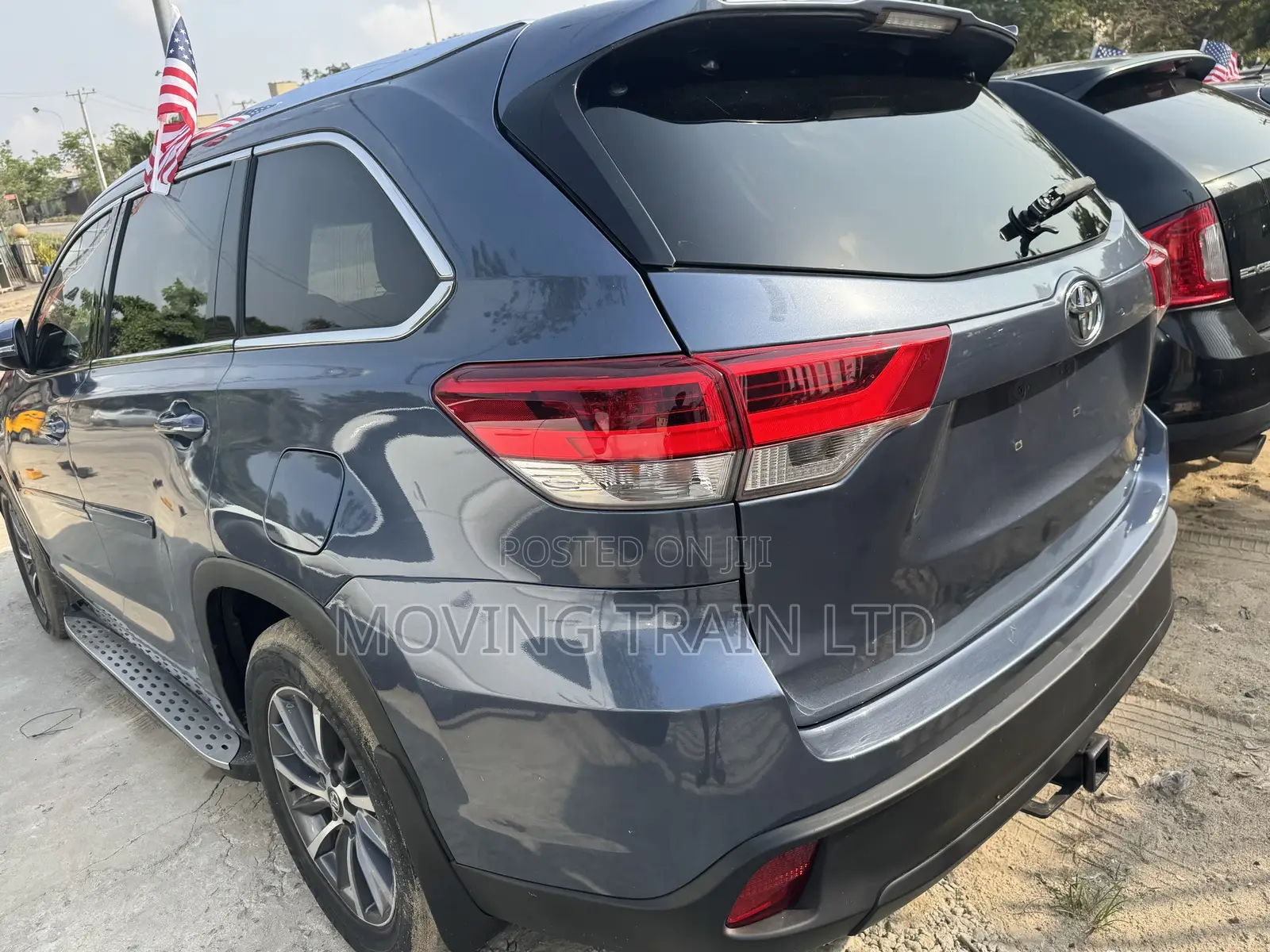Toyota Highlander XLE 4x2 V6 (3.5L 6cyl 8A) 2018 Blue