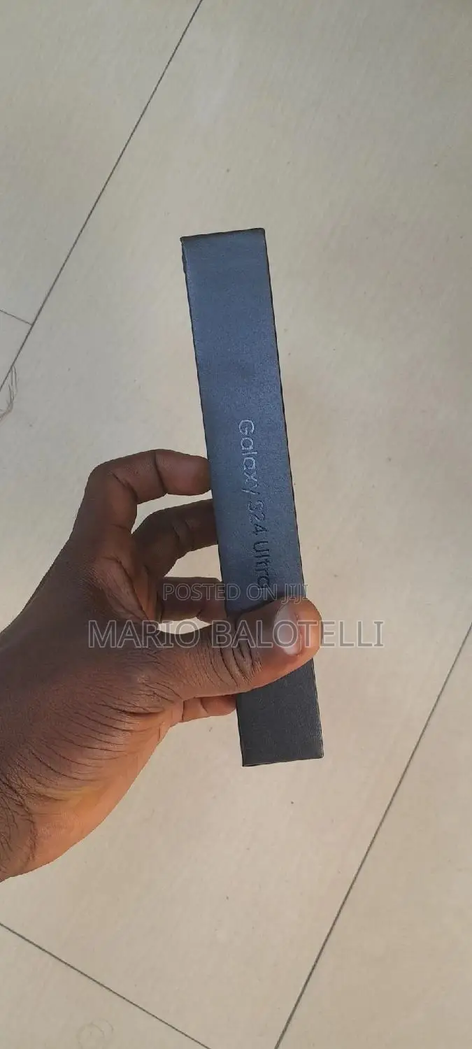 New Samsung Galaxy S24 Ultra 256 GB