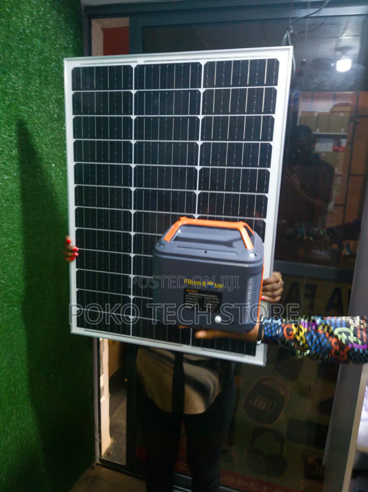 Brand New 450/500w Solar Portable Outdoor Energy Storage