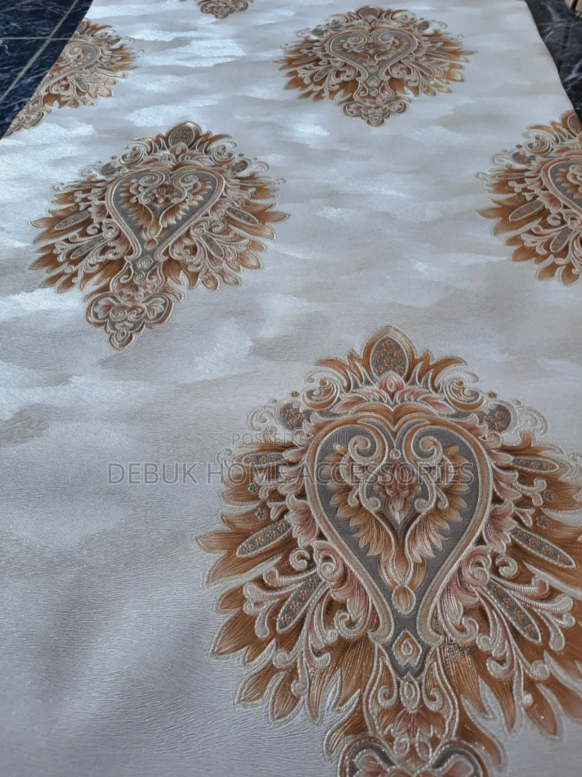 Quality Floral Wall-Paper