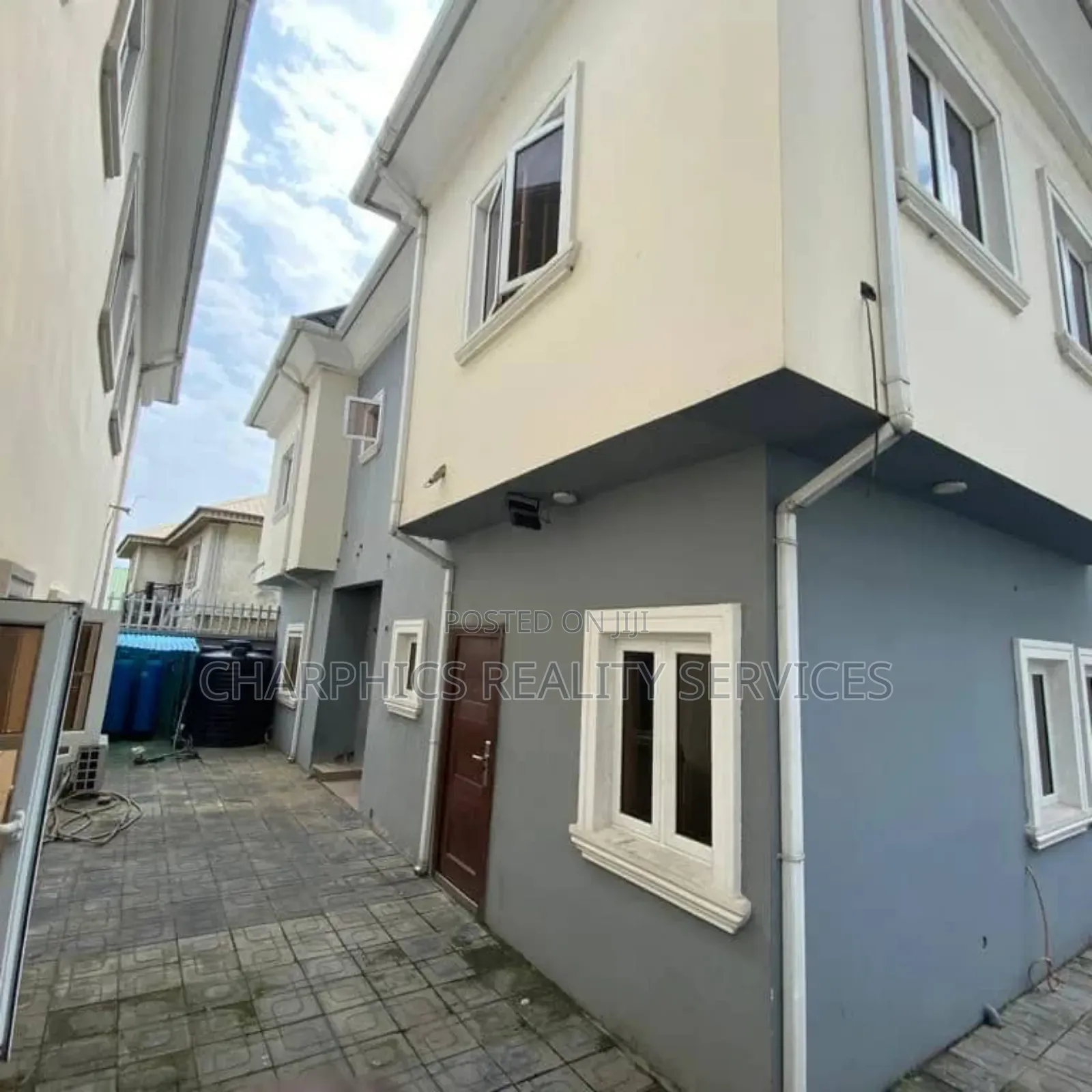 5bdrm Duplex in Ajah for sale
