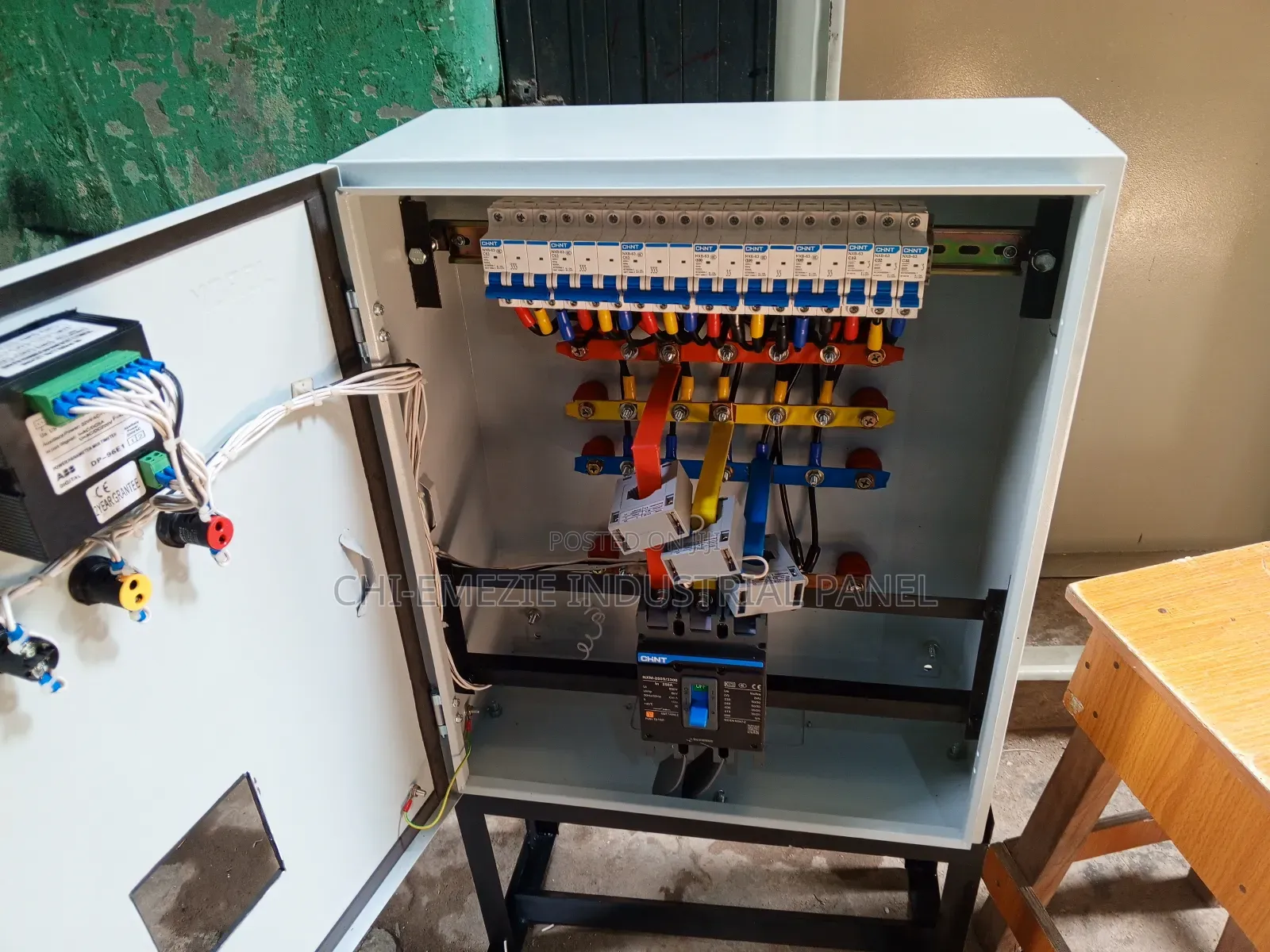 Distribution Panel