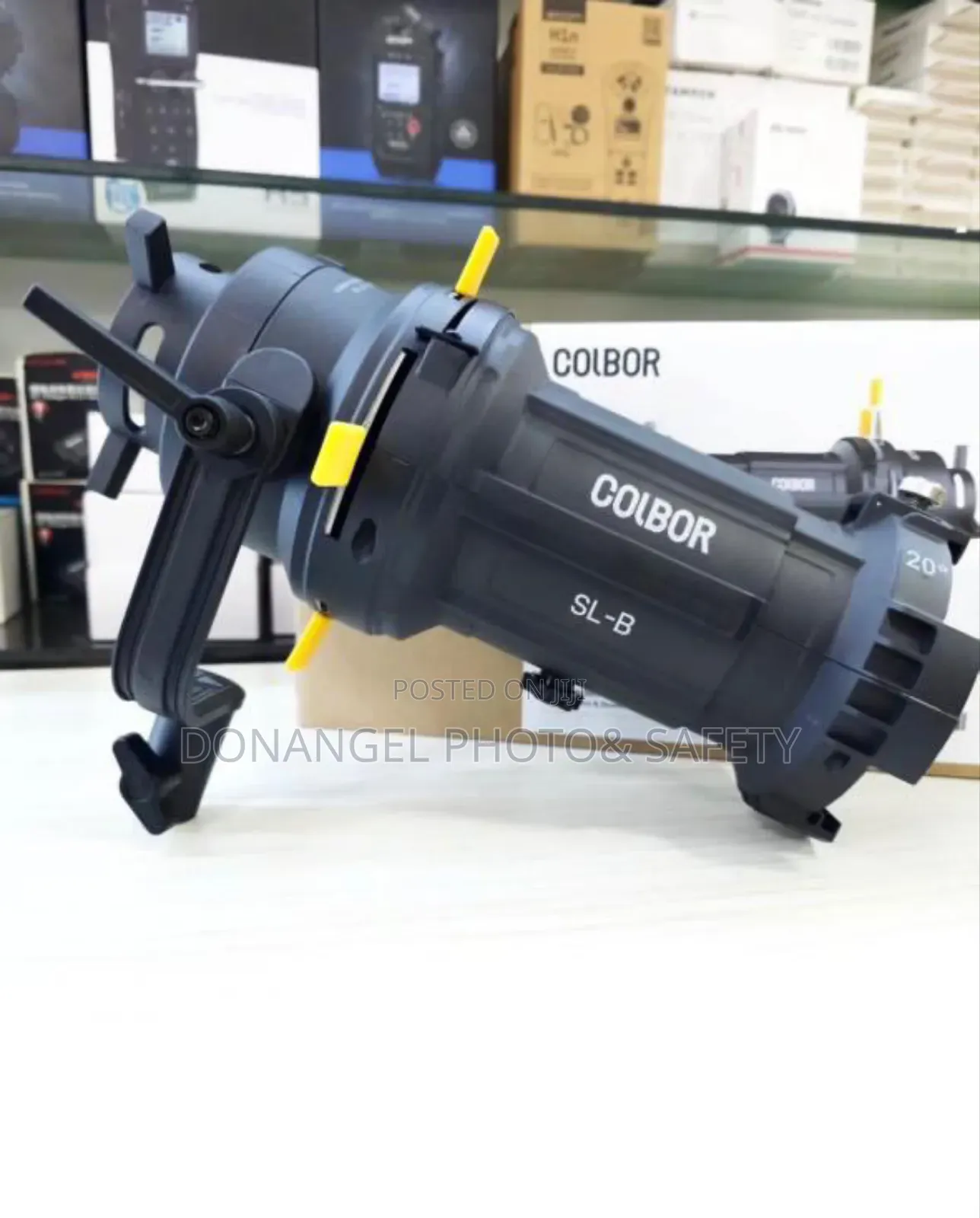 Snooth Light Canister