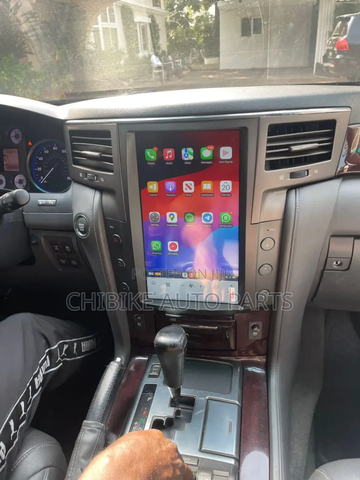 Apple Carplay/Android Auto LX570 Tesla Android