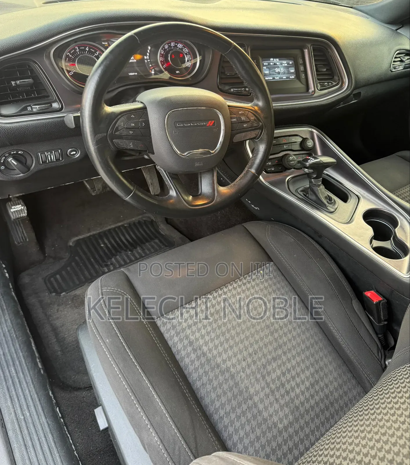 Dodge Challenger SRT 392 2dr Coupe (6.4L 8cyl 6M) 2015 Gray