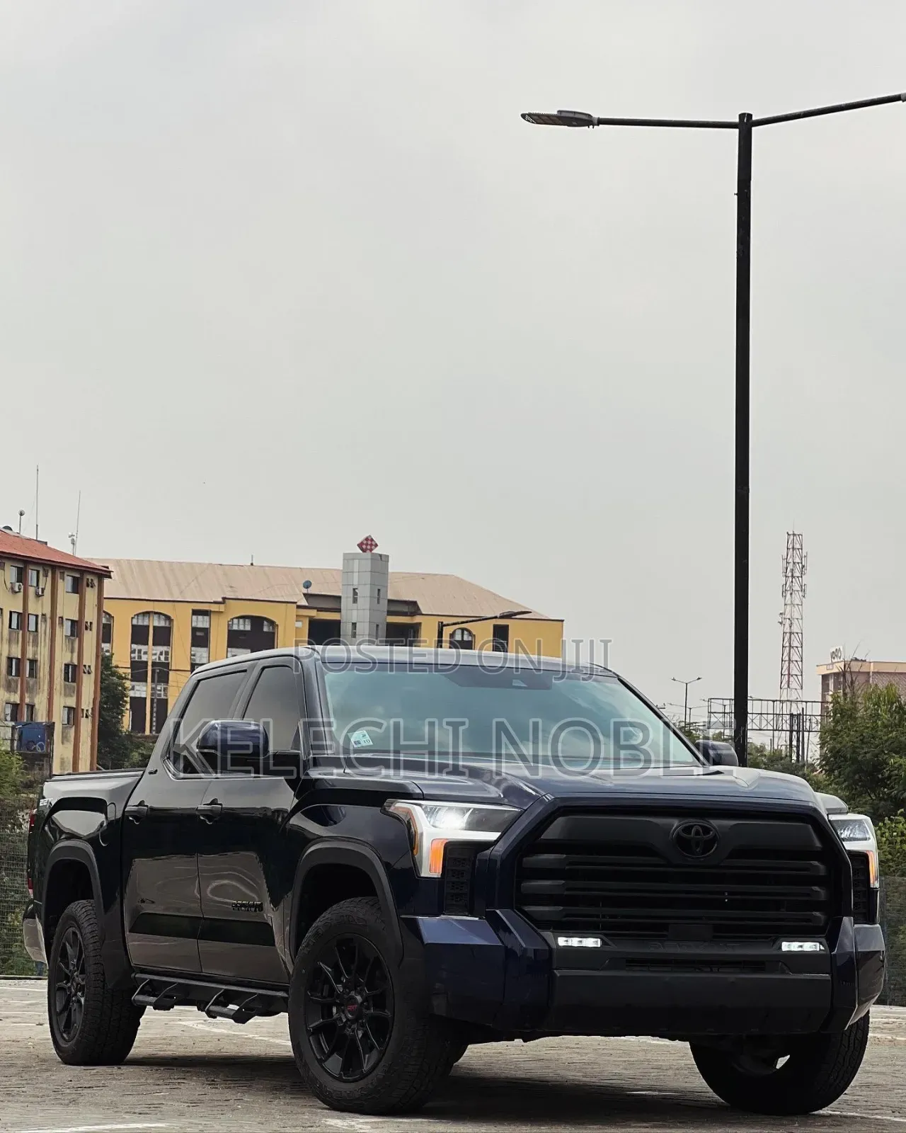 Toyota Tundra SR5 2022 Blue