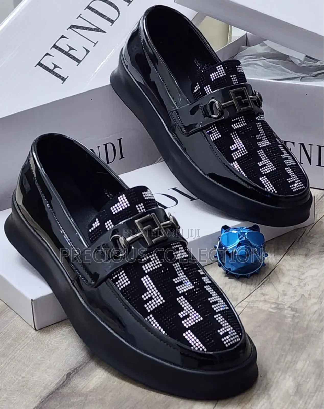 Men's Glossy Leather Top Stone Fendi Black Sole Loafers