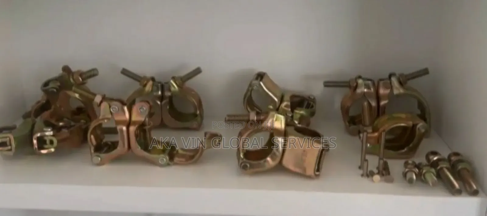 Scaffolding: Swivel/Fixed Clamp.