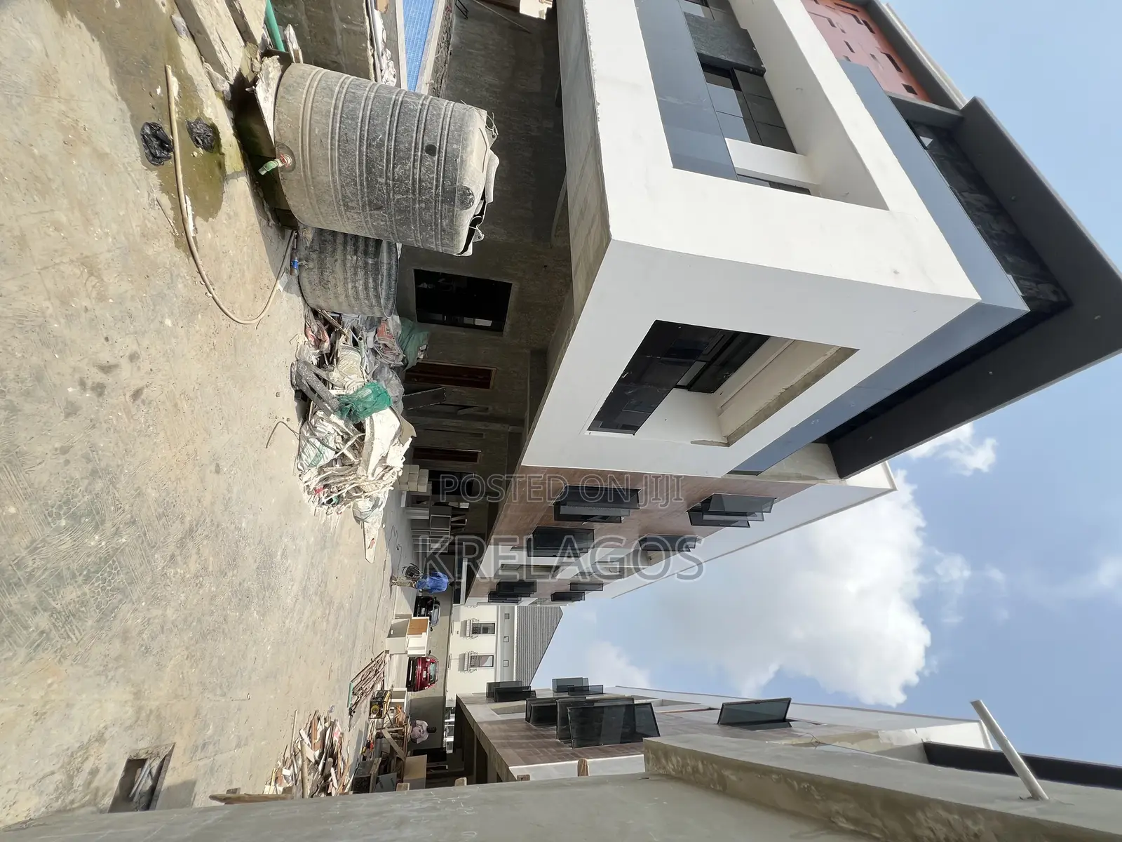 4bdrm Duplex in Lekki Phase 1 for sale