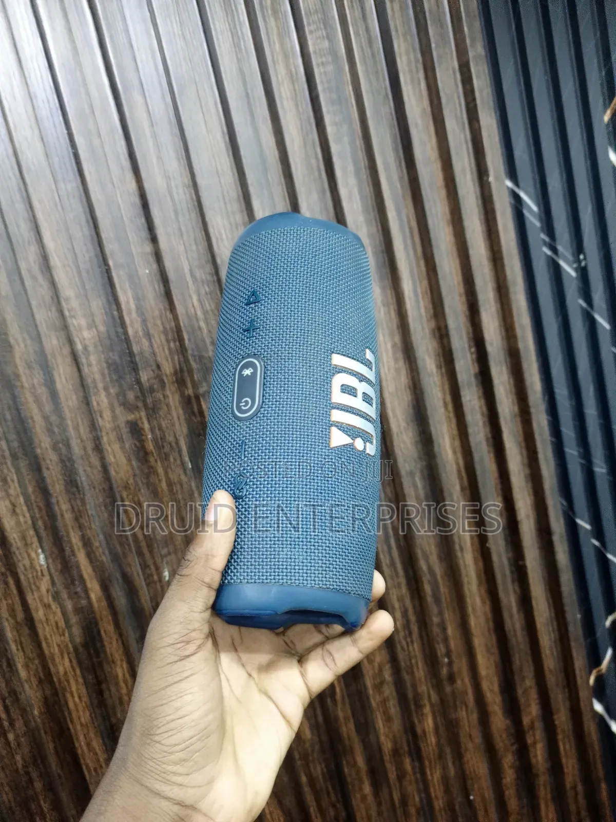 JBL Charge 5