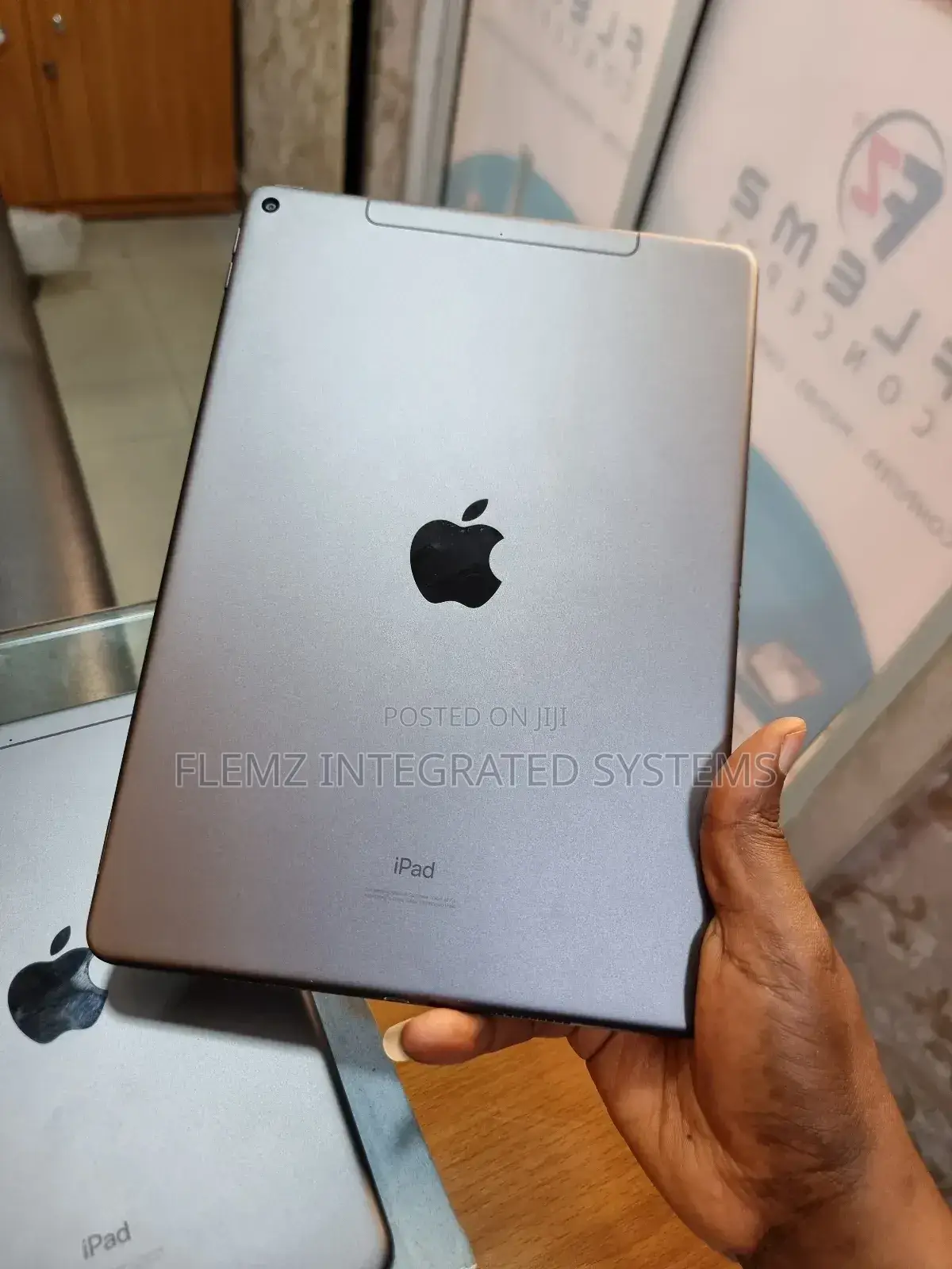 Apple iPad mini 5 64 GB Gray