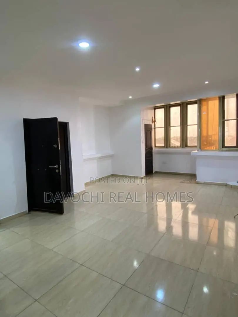4bdrm Apartment in Osapa London for rent
