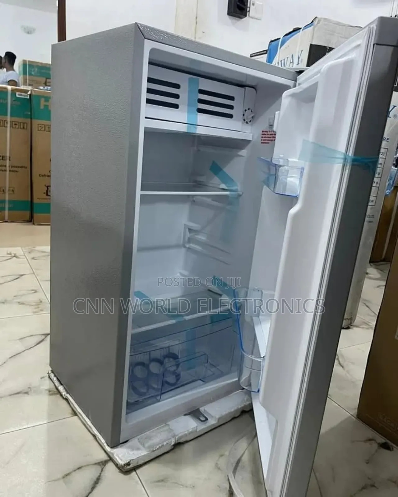 Brand New Skyrun Table Top Fridge Fast Cooling With Key