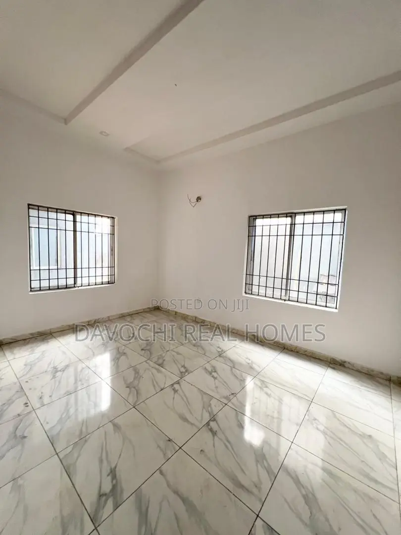 3bdrm Apartment in Ilasan, Lekki for rent