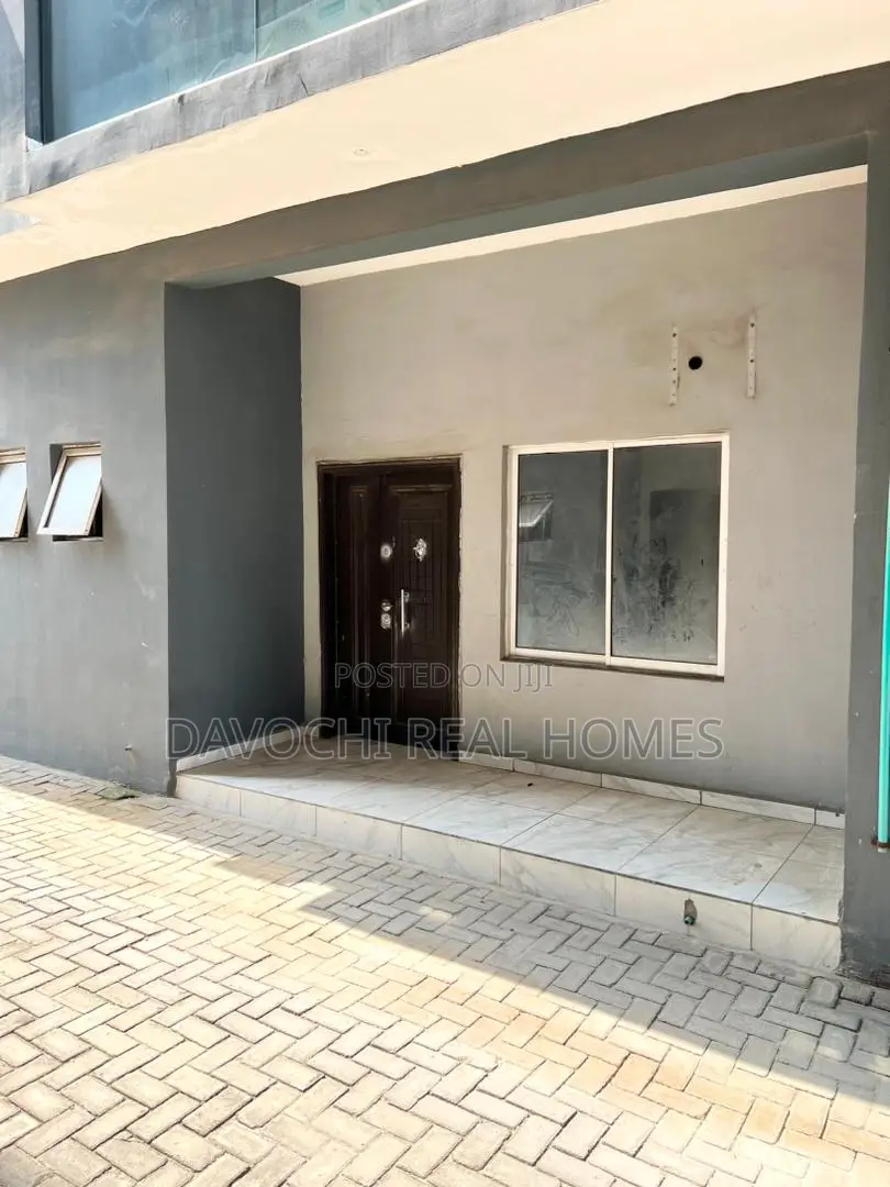 3bdrm Apartment in Ilasan, Lekki for rent