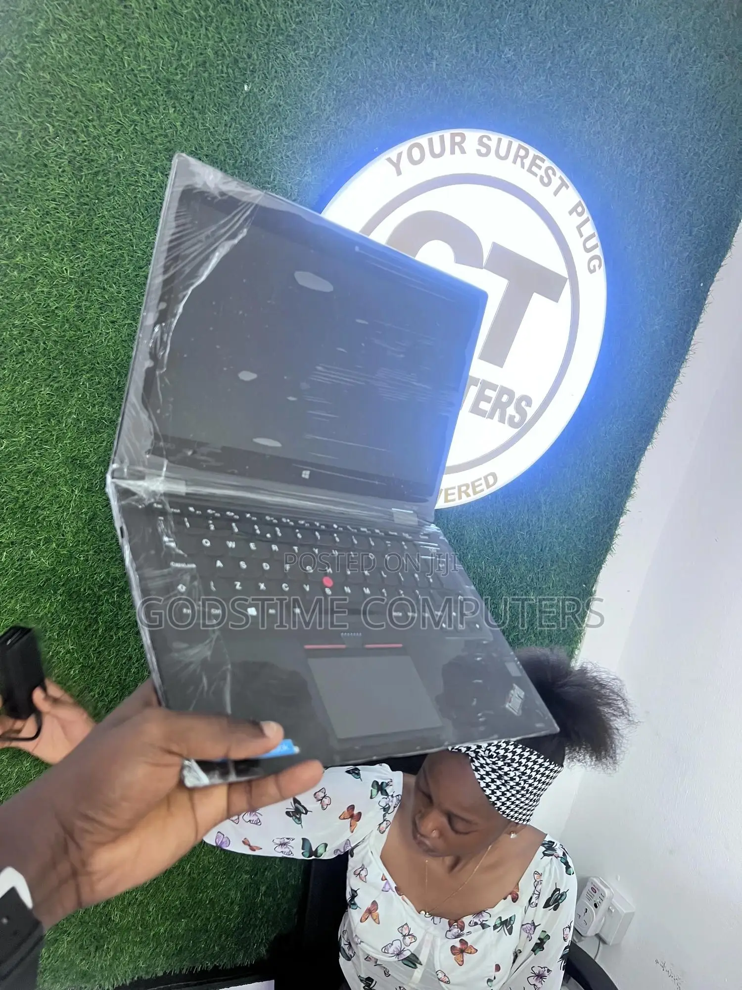 New Laptop Lenovo Yoga 260 8GB Intel Core I5 SSD 256GB