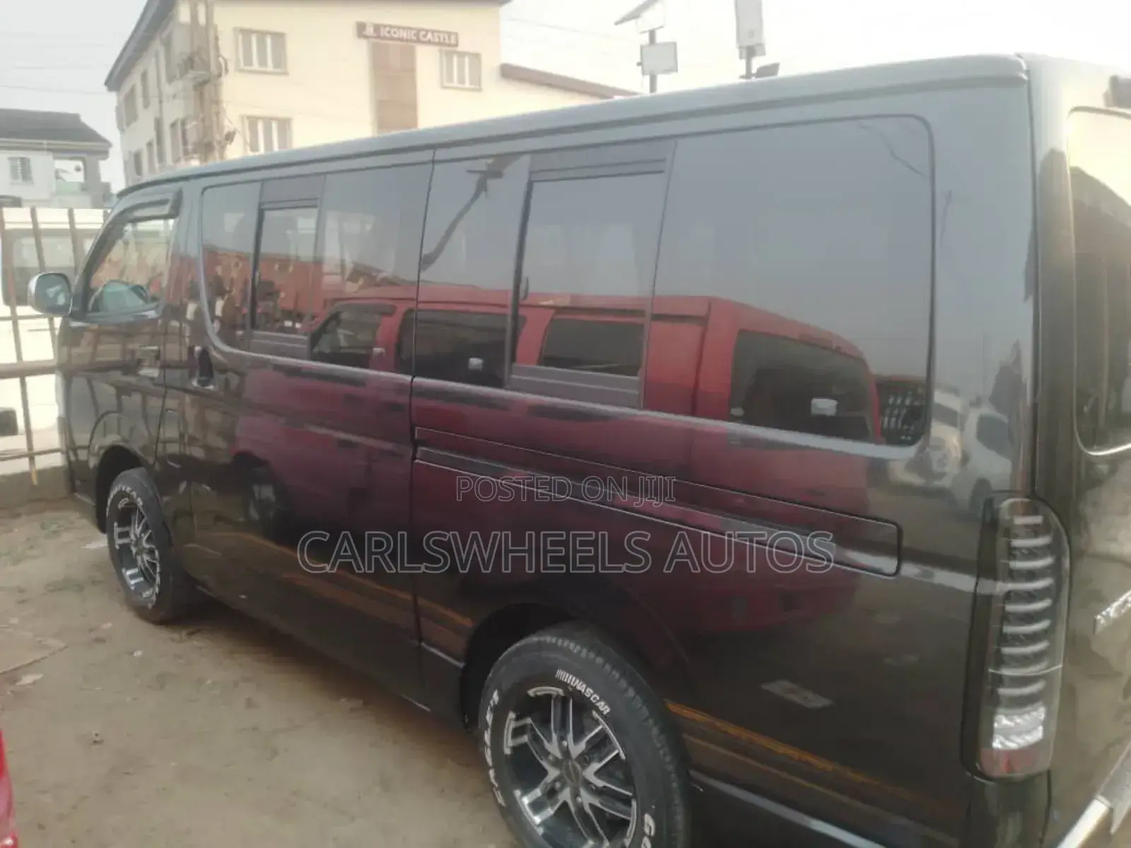 Toyota HiAce 2015 Black