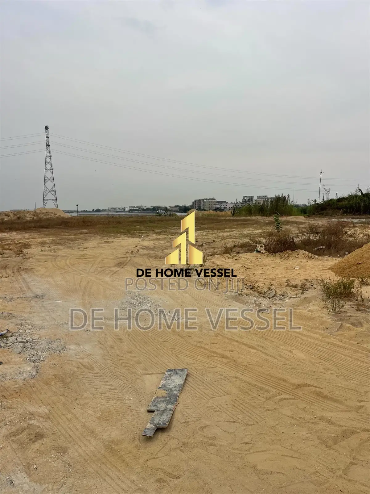 700sqm and 1375sqm LAND in Bananana Island