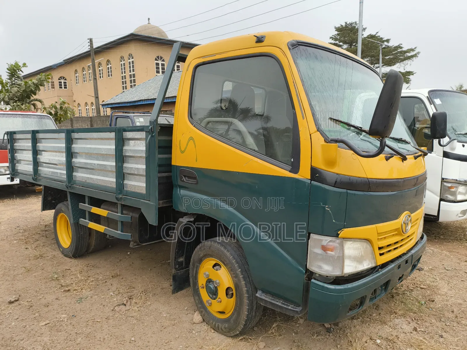Dyna Truck 6tyres