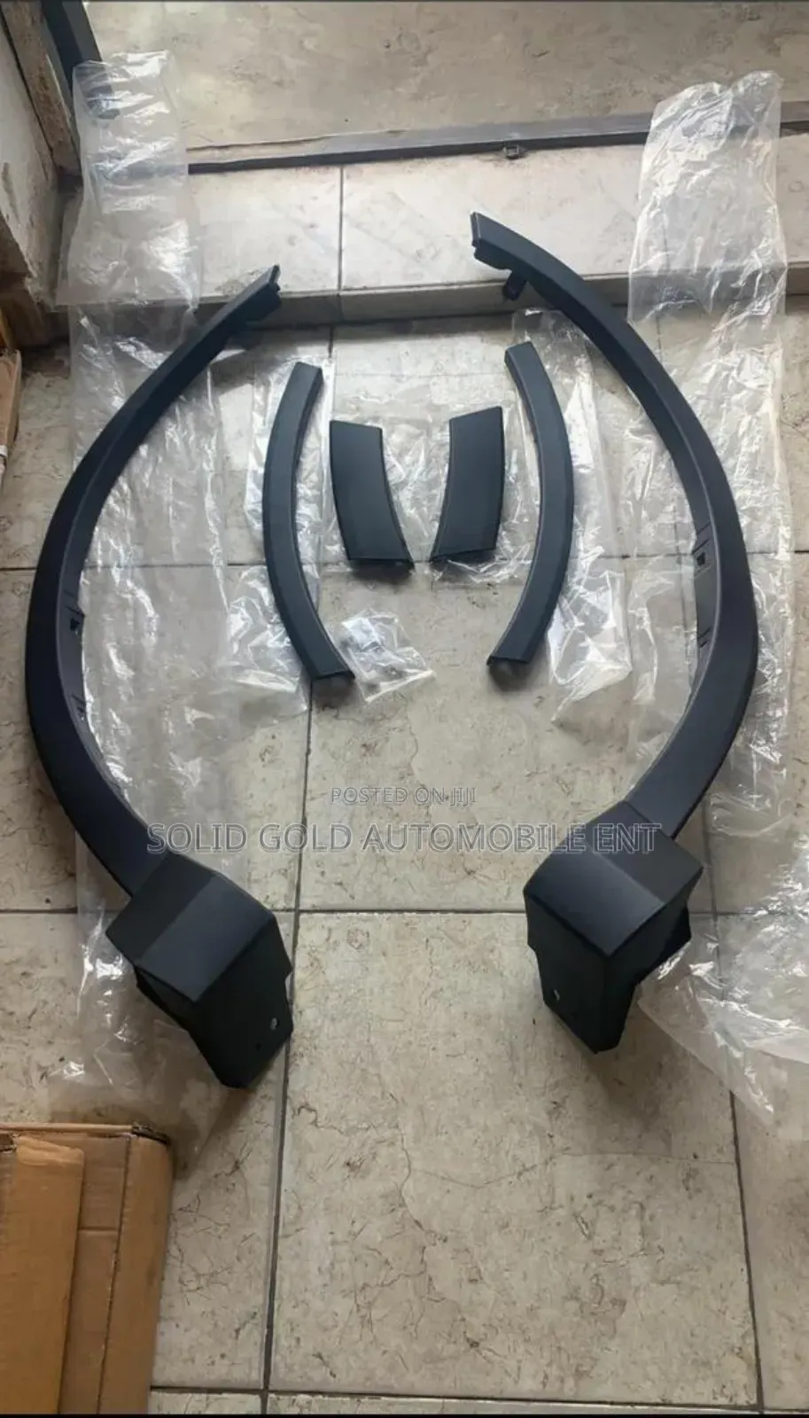 Complete Fender and Bumper Padded Rav4 2018