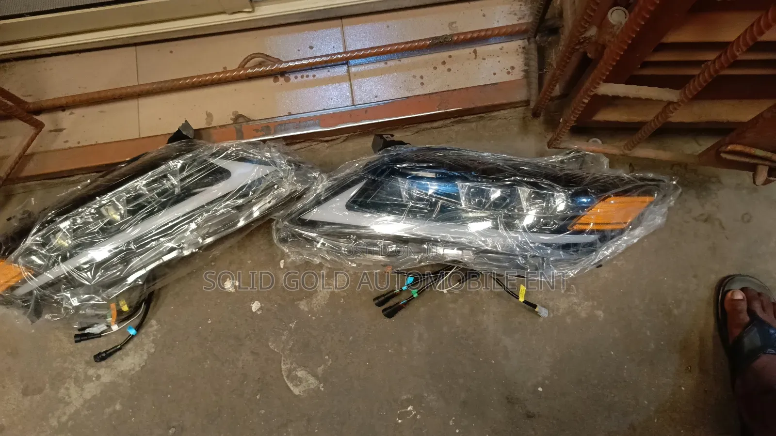 Headlamp Camry 2010 (3 Torch)