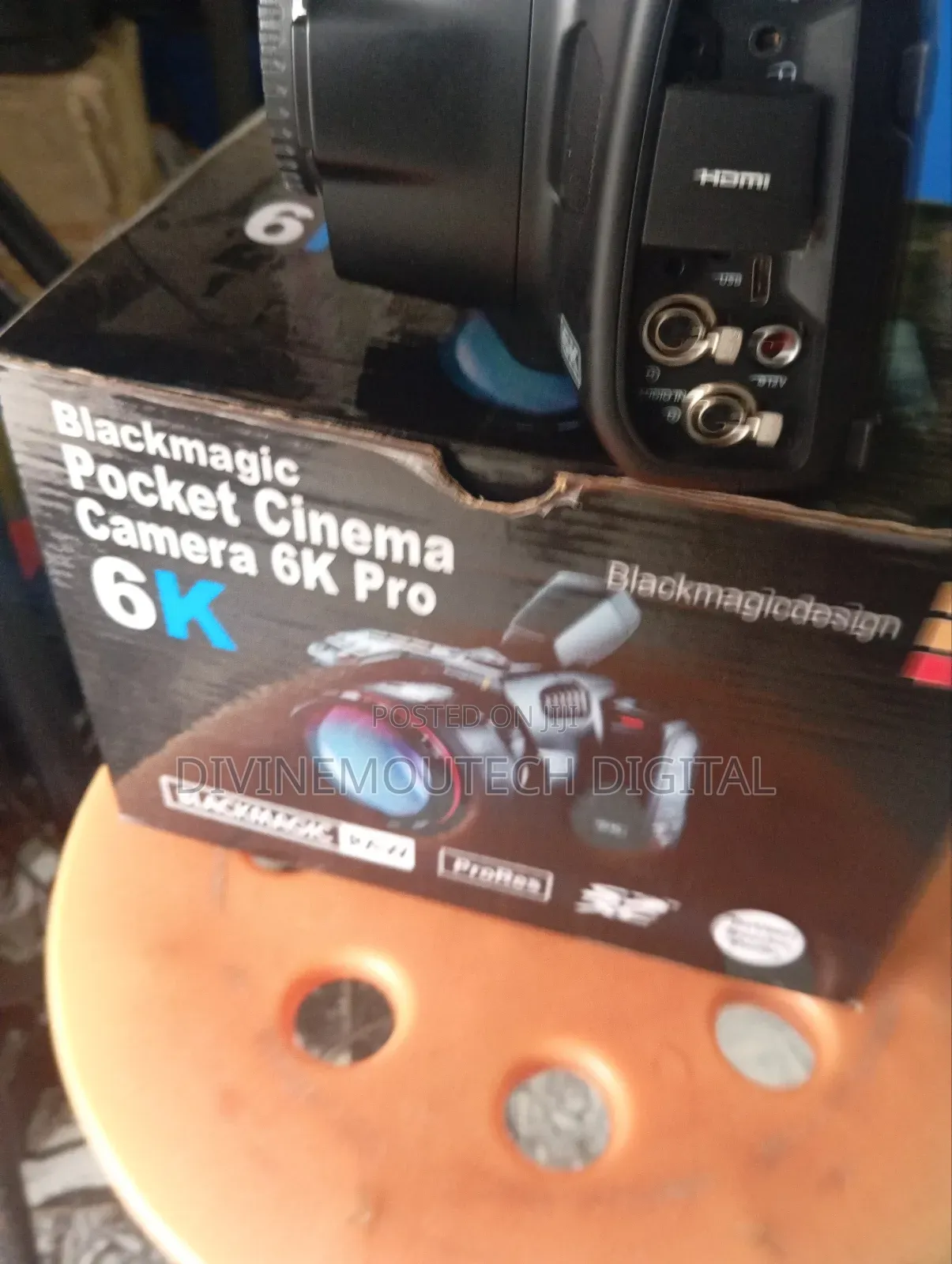 Black Magic Pro Open Carton