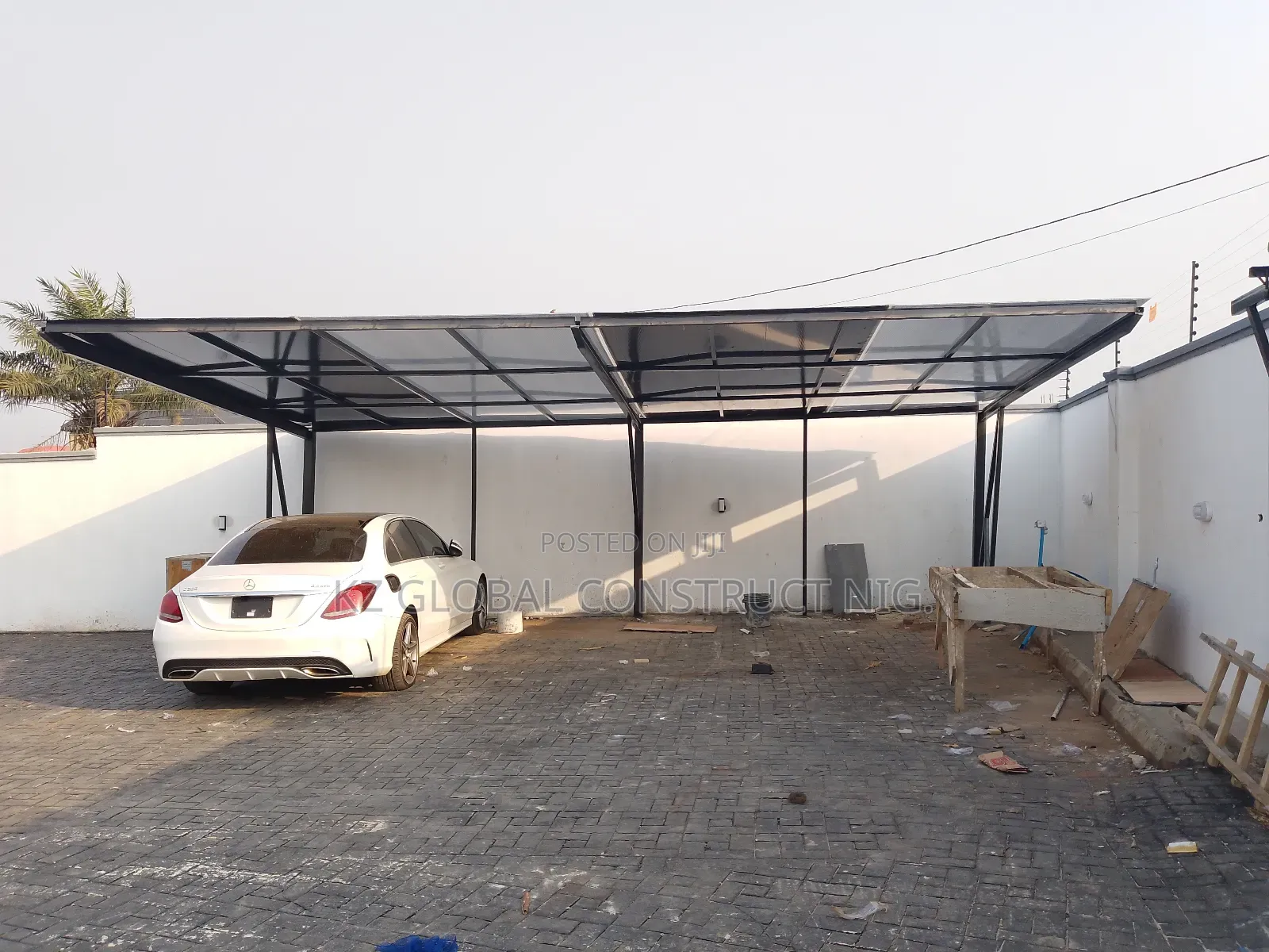 Carport With Polycarbonate Coverings