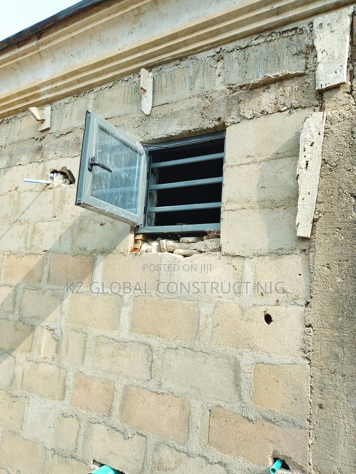 Toilet Casement Window With Burglary and Net Series 1111