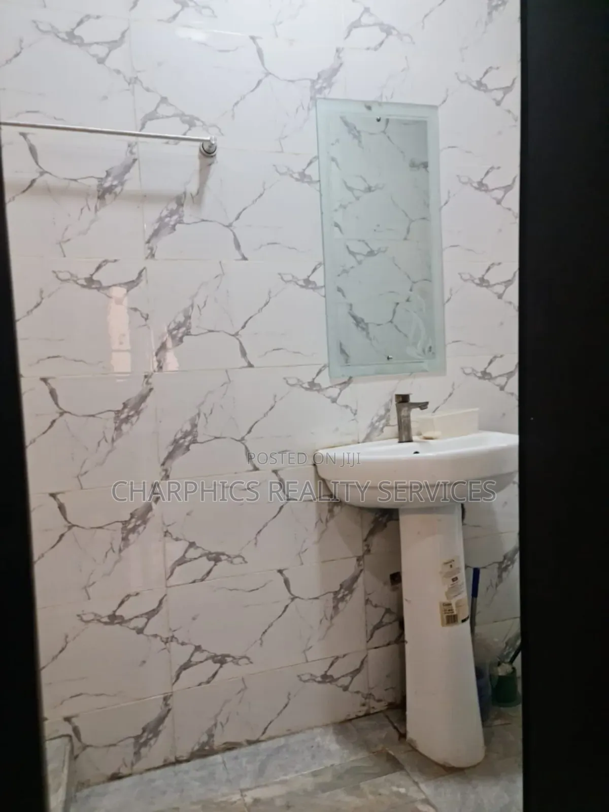 Furnished 4bdrm Duplex in Maryland for rent