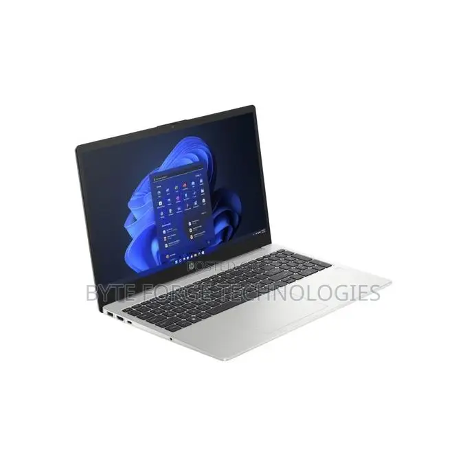 New Laptop HP 250 G10 8GB Intel Core I3 SSD 512GB