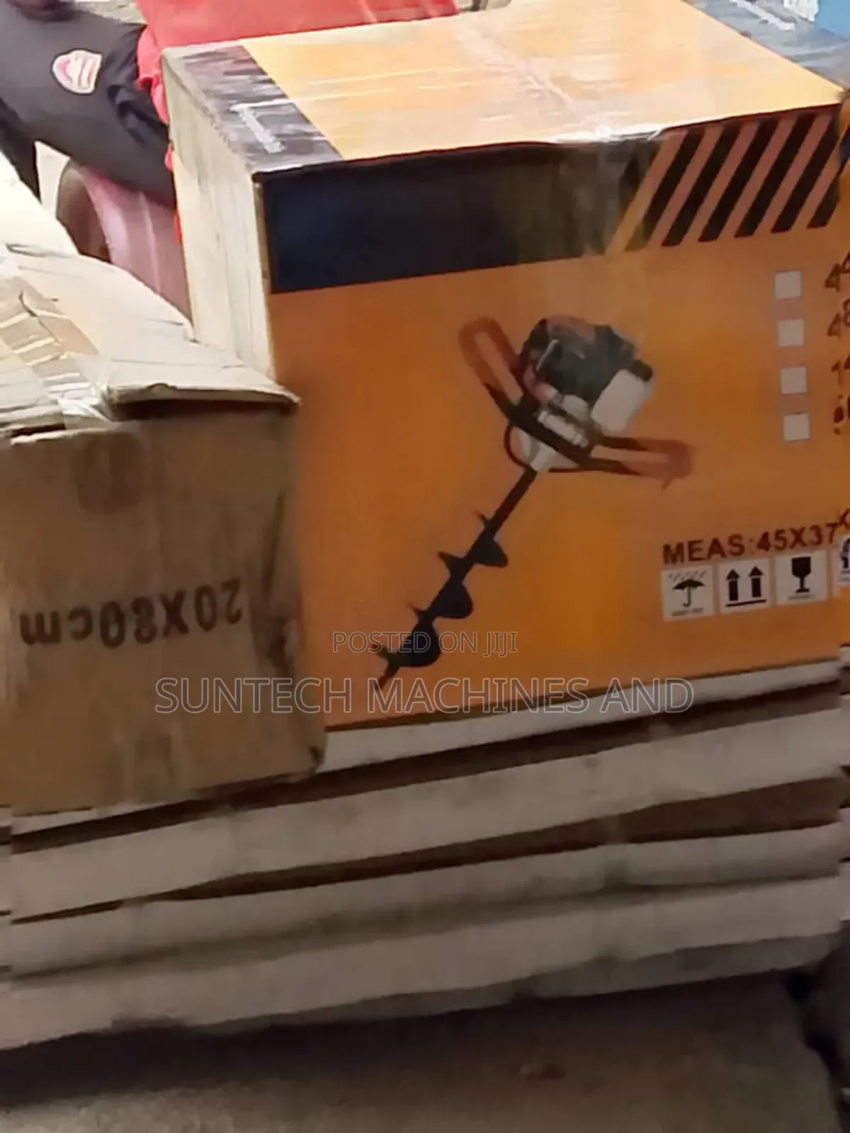 2 Strokes Earth Auger