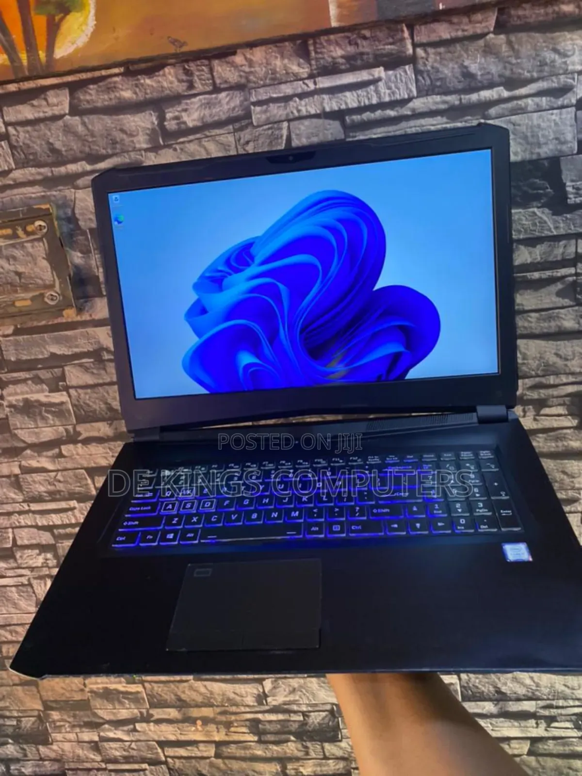 Laptop Clevo P17SM 8GB Intel Core i7 SSHD+SSD 1.5T