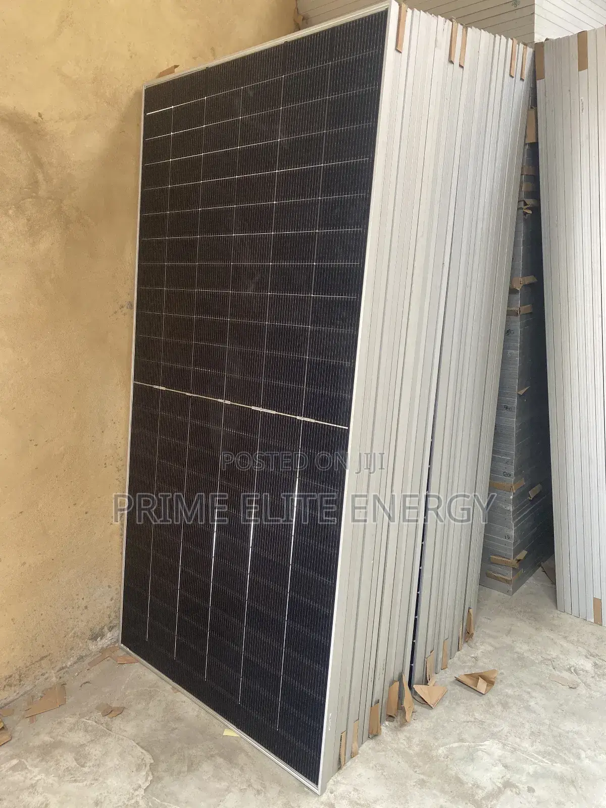 Mono-Crystalline Solar Panel(600W)