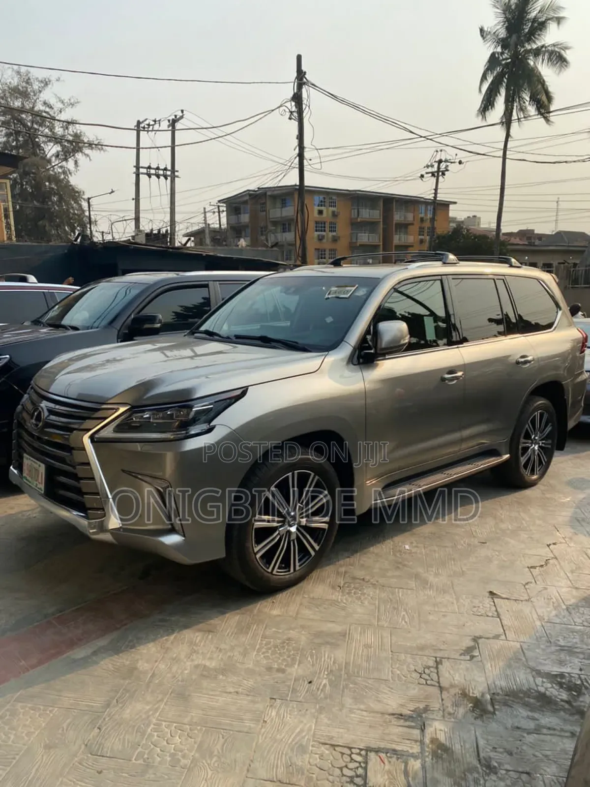 Lexus LX 570 AWD 2018 Brown